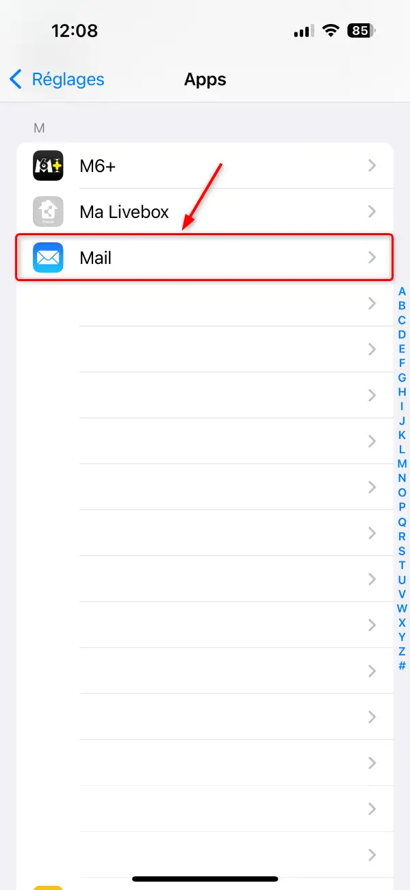 Sélectionner l'application Mail dans la liste des applications des réglages iPhone